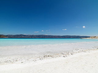 Fototapeta premium beautiful white sand beach