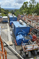 Drilling rig mud pump set with power generator
