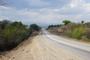 Straße - Landstraße auf Kuba