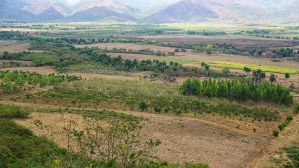 Landschaft - Landwirtschaft und Berge auf Kuba - Trinidad