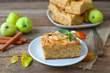 Apfelkuchen mit Zimt