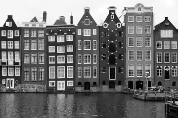 Gordijnen smalle huizen in amsterdam © AP
