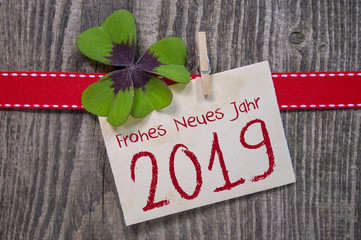 Tafel Kreidetafel mit Klee und Marienkäfer auf Holz mit 2019 Gesundheit Glück Erfolg