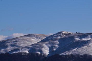 Obraz na płótnie Canvas Winter mountain landscape