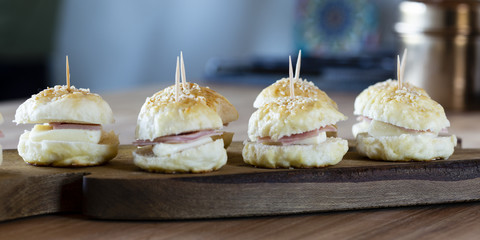 Sandwich jamon y queso