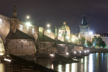 Fototapeta na wymiar Prague from Charles Bridge at night
