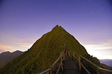 3 AM hike up the Haiku Stairs, also known as the Stairway to Heaven, on Oahu, Hawaii - obrazy, fototapety, plakaty