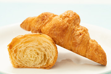 クロワッサンの断面