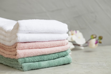 Obraz na płótnie Canvas Pile of clean cotton bath towels