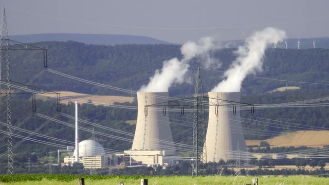 Atomkraftwerk Grohnde im Weserbergland Niedersachsen Deutschland