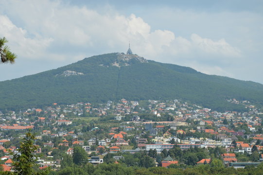 Na   szlaku Słowackim - Nitra -krajobrazy g&oacute;ra  Zobor 