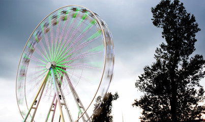 Fototapeta premium ferries wheel against blue sky