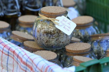 Sel de Guérande à l'aneth. Guérande salt with dill.