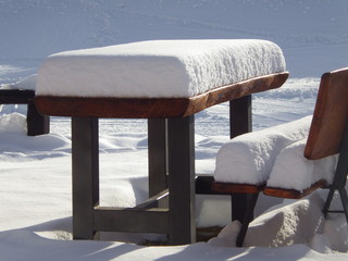 Table set for snow