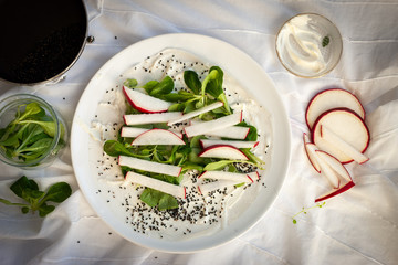 Plate with radish