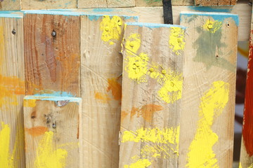 Gelbe Holzbretter, Hintergrundbild