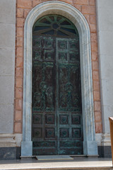 Fototapeta na wymiar Doors to Church