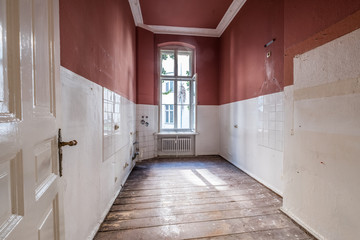 empty room - flat renovation 