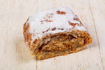 Apple Strudel with nuts