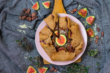Tasty delicious lean fig tart full of sweet fruits and dry fruits. Backed in oven, made for fasting...