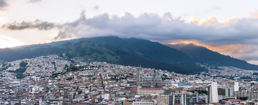 Vue panoramique sur Quito, Équateur
