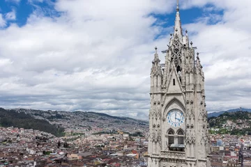 Fotobehang Basilica del Voto Nacional, Quito, Équateur © Suzanne Plumette