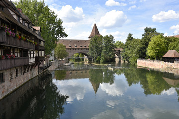 Rivière la Pegnitz à  Nuremberg (Bavière)