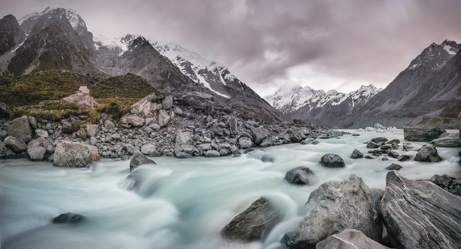 Hooker River, Hooker Valley, Rear Mount Cook, Mount Cook National Park, Southern Alps, Canterbury Region, Southland, New Zealand, Oceania