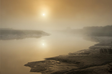 Obraz premium Gold Mists at Sunrise