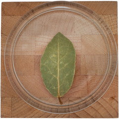 leaf (spice)