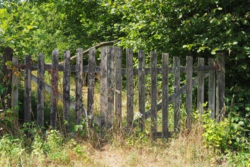 altes Gartentor