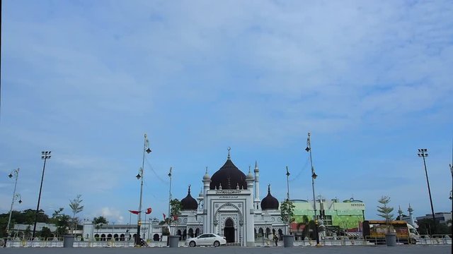 mosque time lapse in South East Asia,
West Malaysia.
super moist and hot day