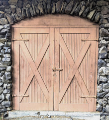 Barn Door rock wall