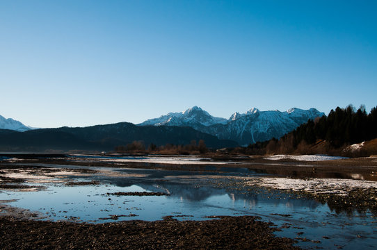 Forchensee mit geringem Wasserstand 