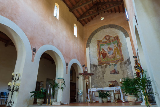Teano, chiesa di S. Paride ad Fontem