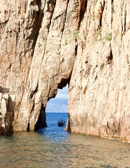 boat coming through a crevice