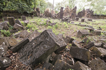 CAMBODIA SRA EM PRASAT NEAK BUOS KHMER TEMPLE