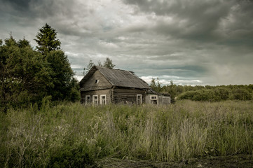 Fototapeta premium Old house sleeping under northern sky