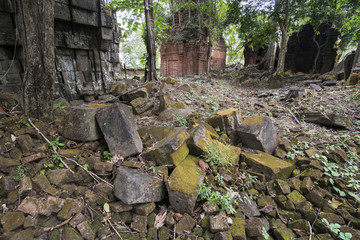 CAMBODIA SRA EM PRASAT NEAK BUOS KHMER TEMPLE