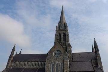Fototapeta na wymiar Irlande - Killarney - Cathédrale Sainte-Marie - Clocher