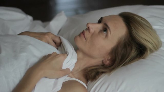 Displeased woman taking offense at stupid bedfellow, wishes not to see boyfriend