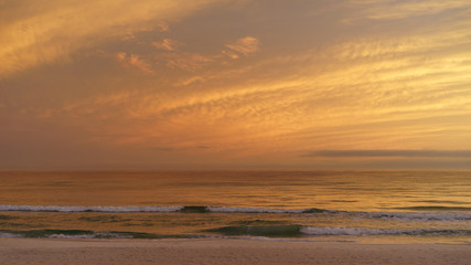 Fototapeta na wymiar twilight seascape with lavender sky reflections