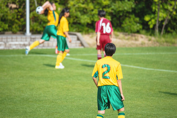 女子サッカー試合風景
