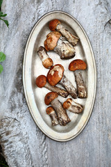 Fresh mushrooms on platter