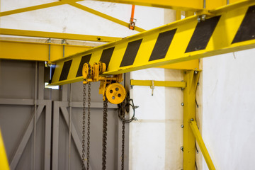 beam hoist, chain pulley-block system