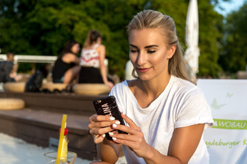 Influencer Girl uses mobile Phone 