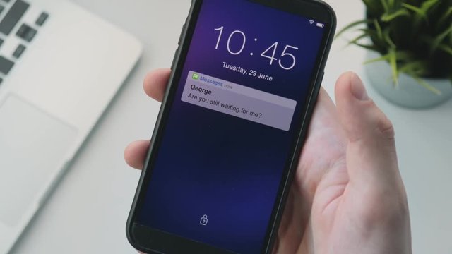 Receiving notifications on the smartphone