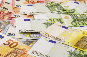 euro maney of different denominations 4