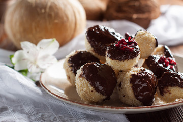 Coconut cookies balls with chocolate