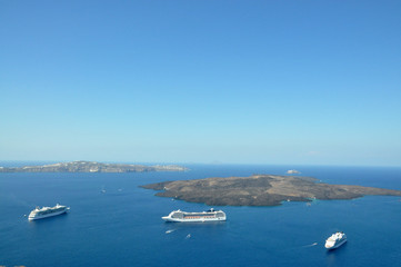 Fototapeta na wymiar Santorini hills
